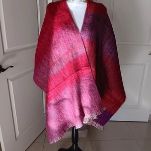 Alpaca blend Shawl, multicolor, handwoven on Loom in Ecuador